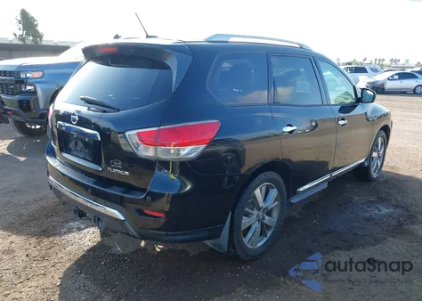 2013 Nissan Pathfinder Platinum z USA, uszkodzony, nr VIN 5N1AR2MN7DC665912